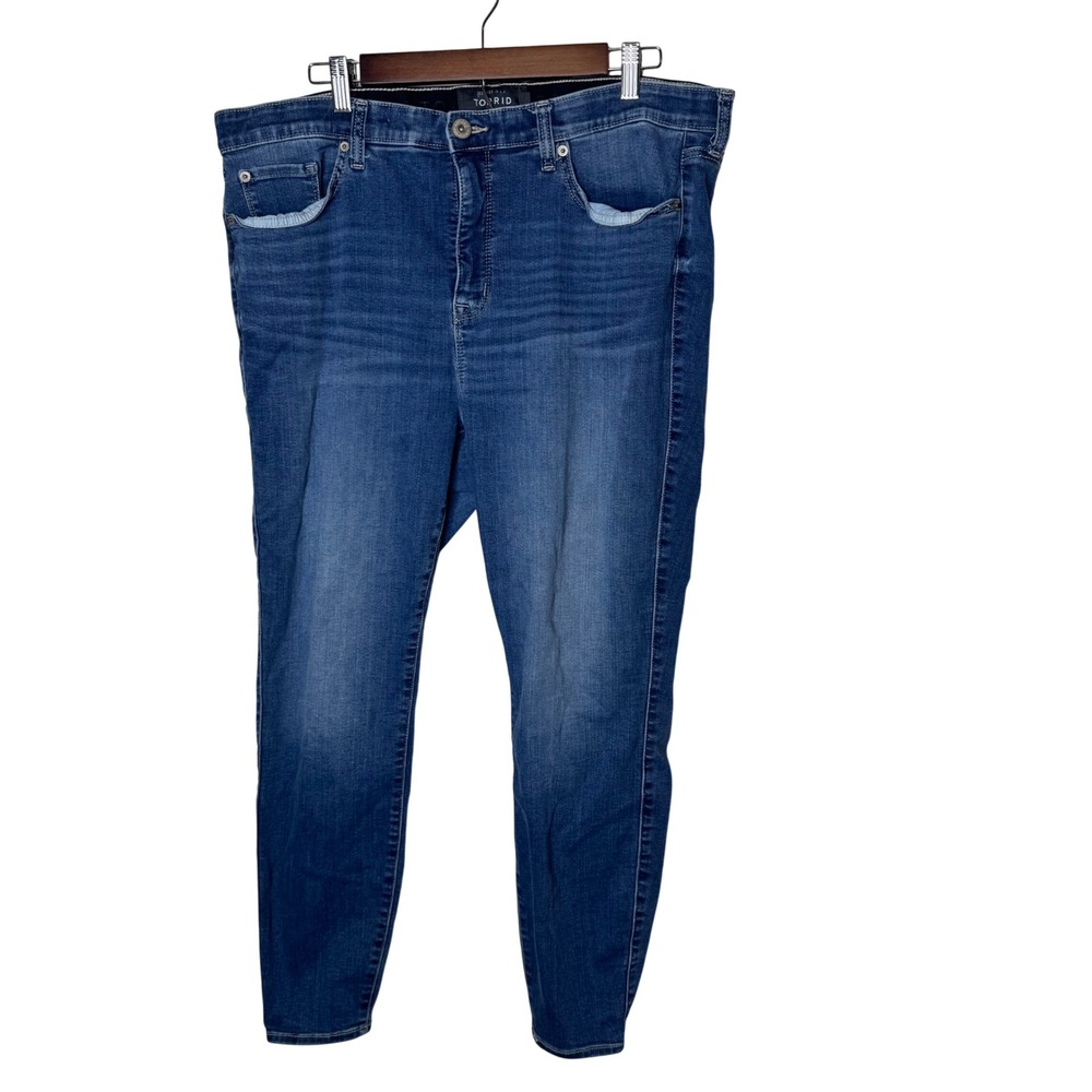 Torrid Premium‎ Jeans Women's 20R Blue Wash Skinny Leg Stretch Denim